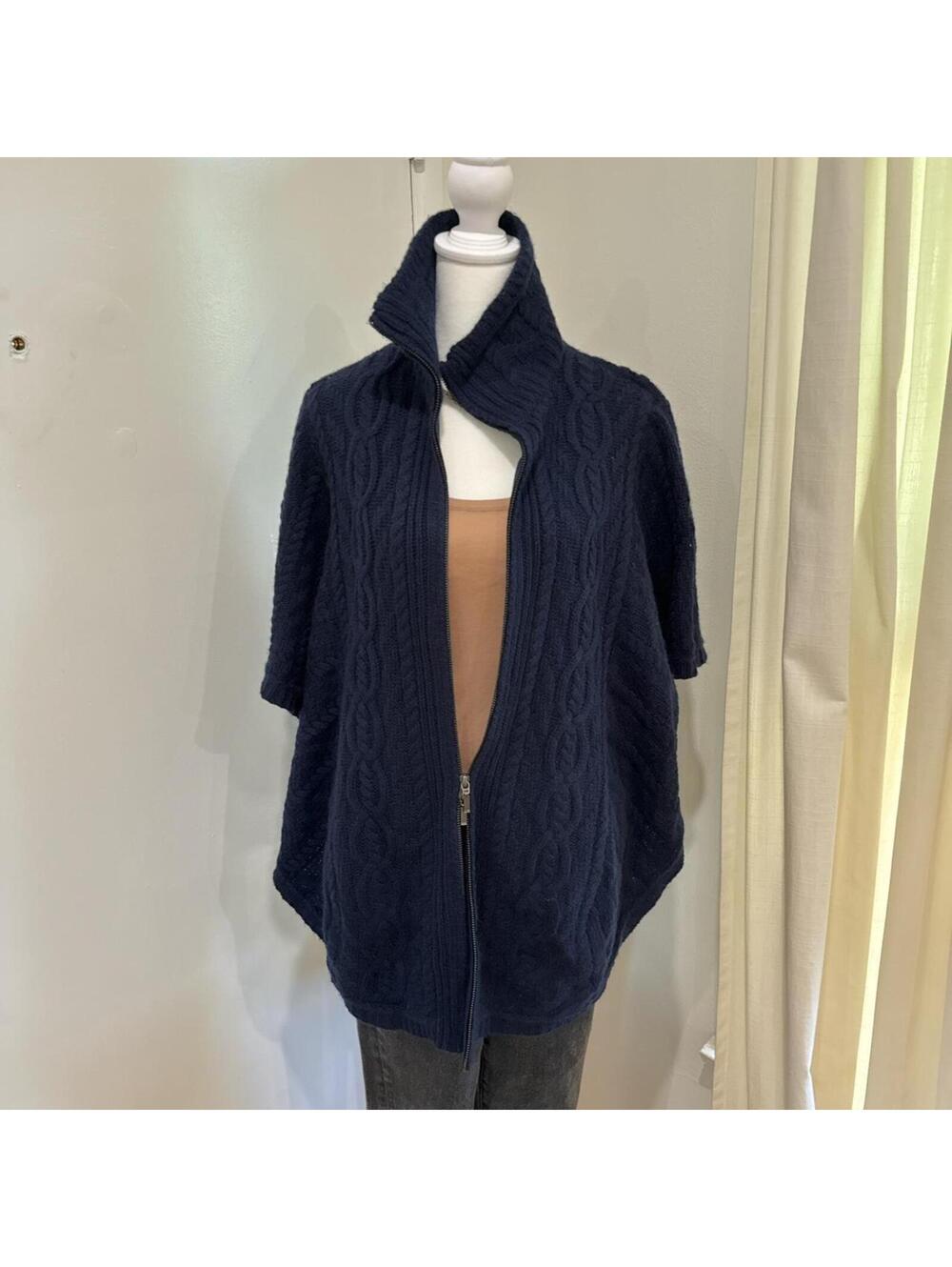 The Cashmere Project Cable Knit Cape (M)